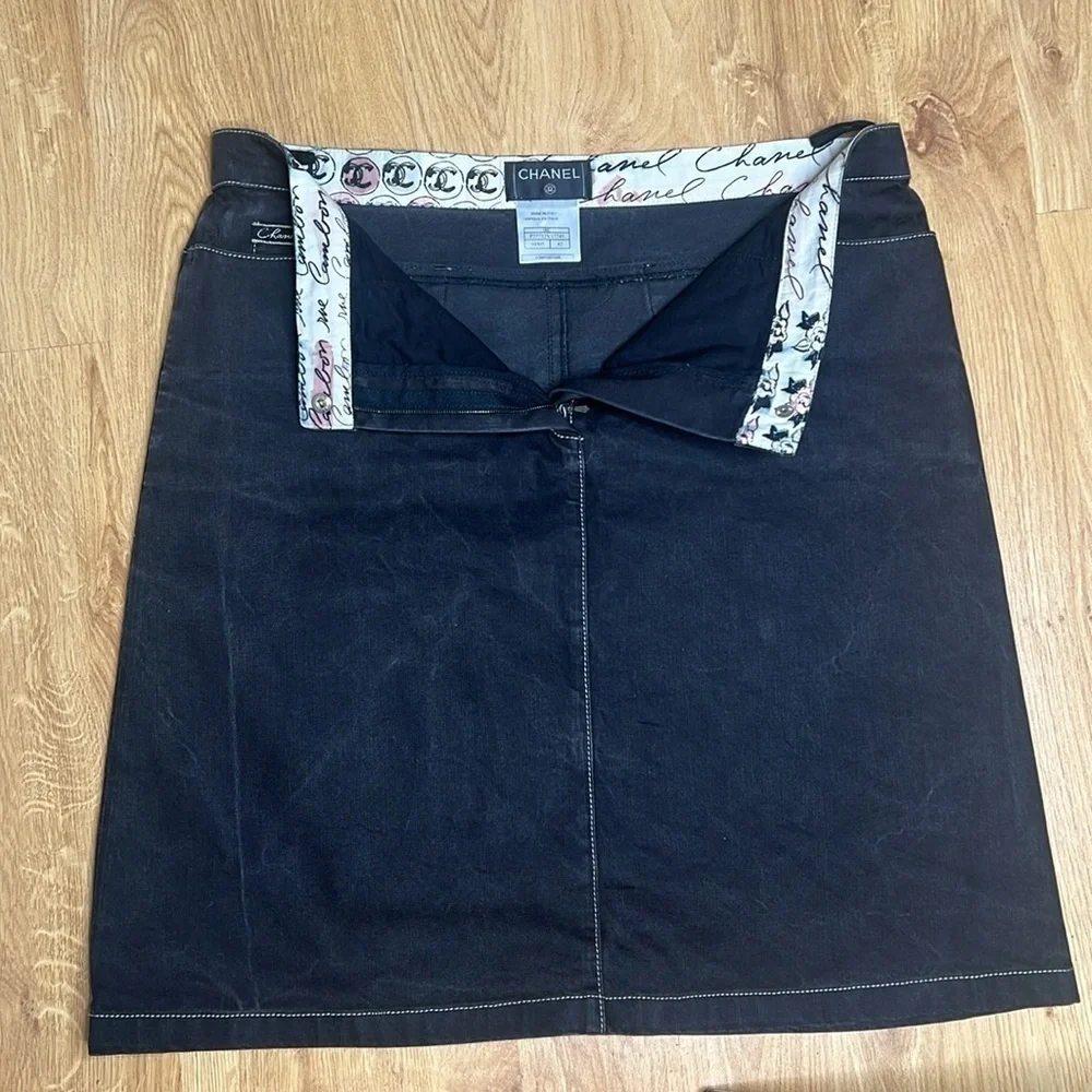 Chanel Sz 42 / US 12 Charcoal Black 100% Cotton Denim Skirt